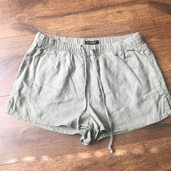 SHORTS - Picture 2 of 5